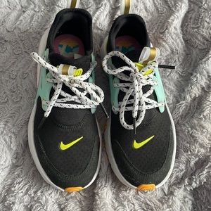 Nike presto react